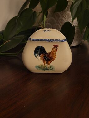 Cream Rooster Ceramic Napkin Holder